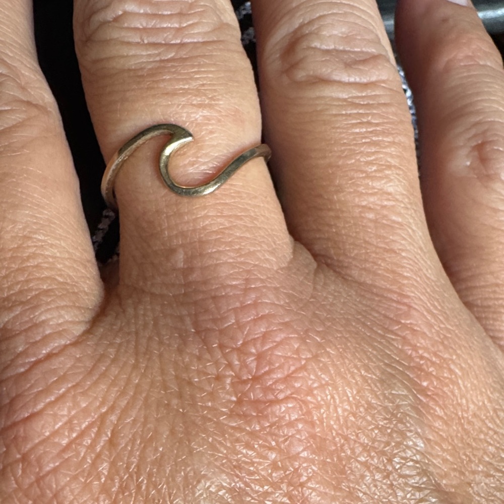 Pura Vida Gold Wave Ring